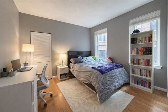 1409 Commonwealth Ave 301, Boston, MA 02135