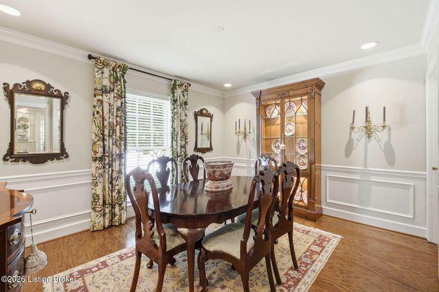 2 Brownsboro Hill Rd, Louisville, KY 40207