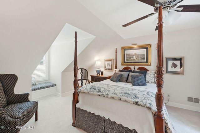 2 Brownsboro Hill Rd, Louisville, KY 40207