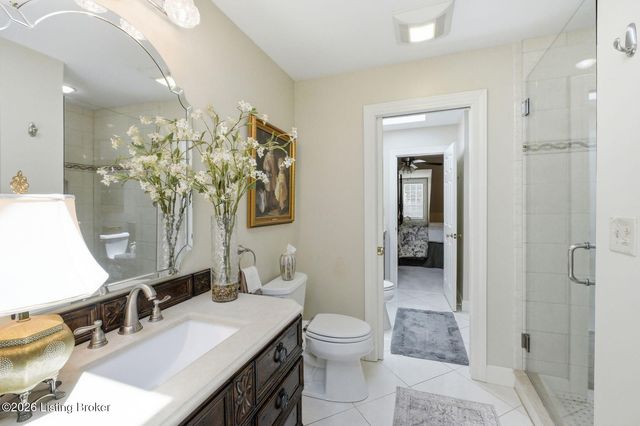 2 Brownsboro Hill Rd, Louisville, KY 40207