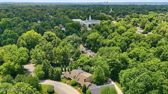 2 Brownsboro Hill Rd, Louisville, KY 40207
