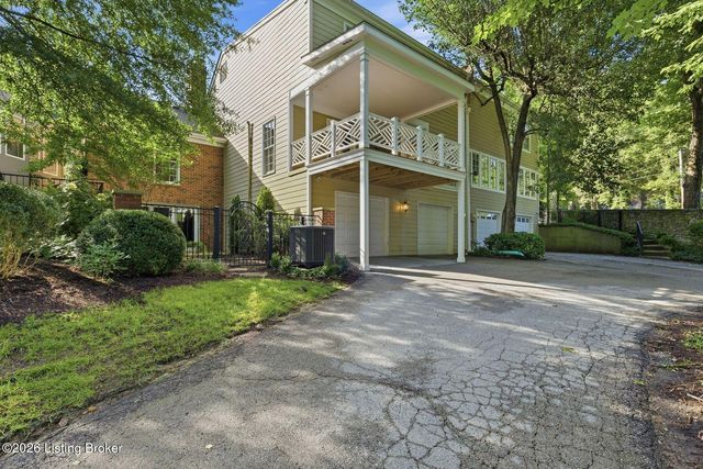 2 Brownsboro Hill Rd, Louisville, KY 40207