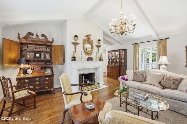 2 Brownsboro Hill Rd, Louisville, KY 40207