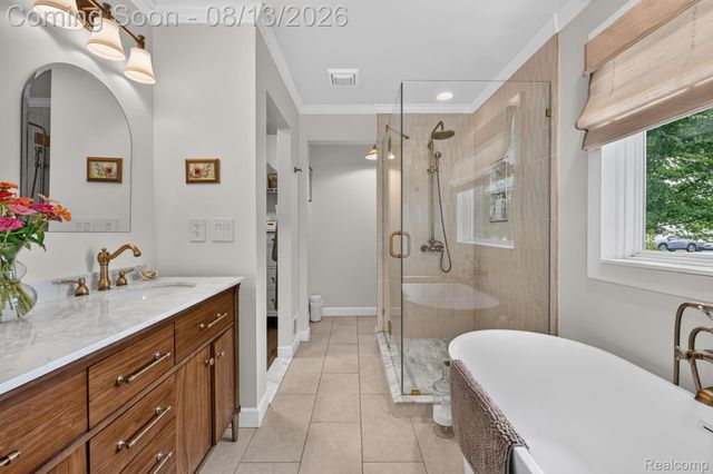 2028 Waterside Drive, Fenton Charter Township, MI 48430