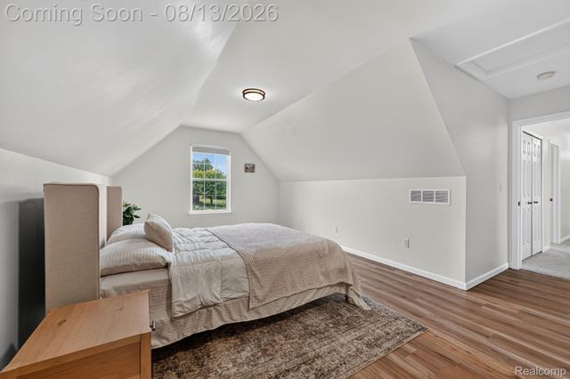 2028 Waterside Drive, Fenton Charter Township, MI 48430