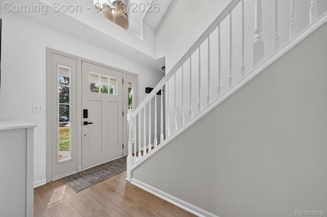 2028 Waterside Drive, Fenton Charter Township, MI 48430