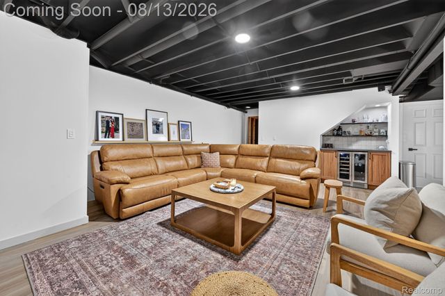 2028 Waterside Drive, Fenton Charter Township, MI 48430