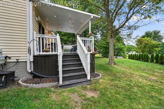 2028 Waterside Drive, Fenton Charter Township, MI 48430