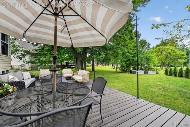 2028 Waterside Drive, Fenton Charter Township, MI 48430