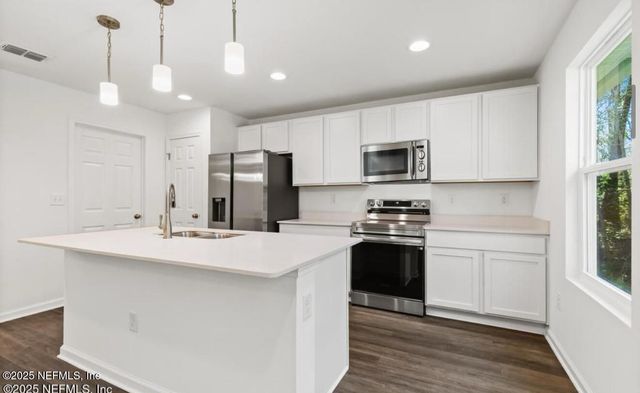 8045 OSTEEN Street, Jacksonville, FL 32210