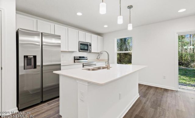 8045 OSTEEN Street, Jacksonville, FL 32210