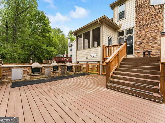 96 Southern Golf Court, Fayetteville, GA 30215