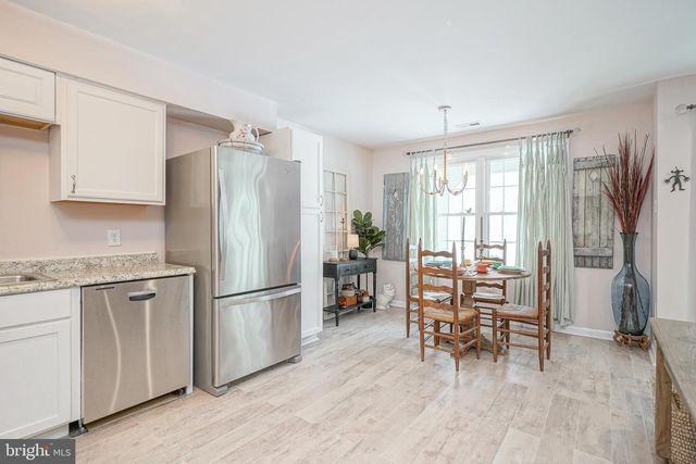 17 CHELMSFORD CT, Marlton, NJ 08053