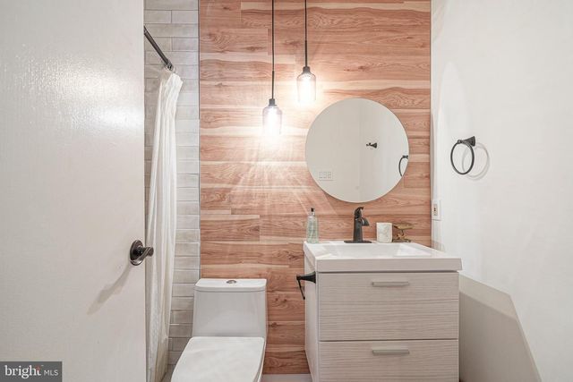 17 CHELMSFORD CT, Marlton, NJ 08053