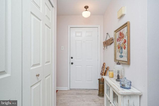 17 CHELMSFORD CT, Marlton, NJ 08053