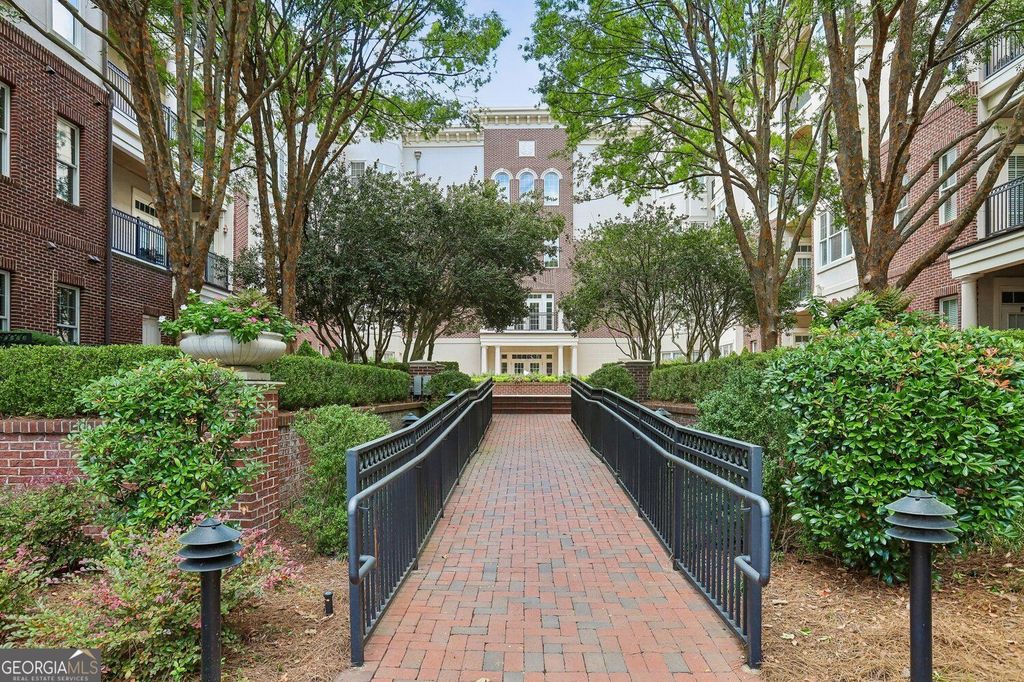 3635 Paces Circle 1419, Atlanta, GA 30326 — exterior