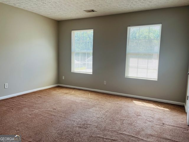 605 Wilburn Avenue L, Lagrange, GA 30240