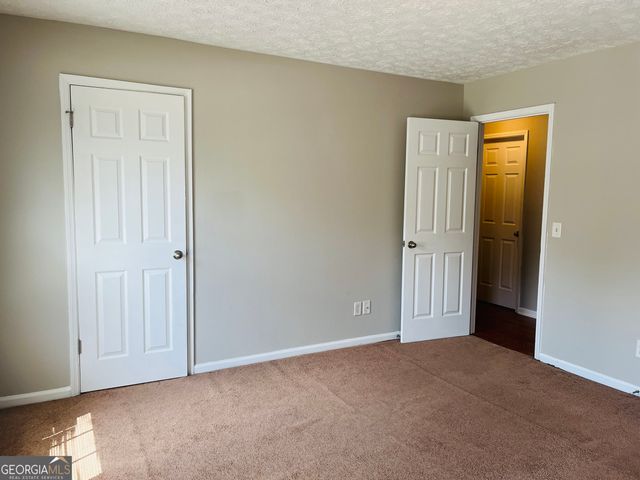 605 Wilburn Avenue L, Lagrange, GA 30240
