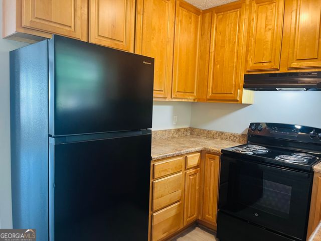 605 Wilburn Avenue L, Lagrange, GA 30240