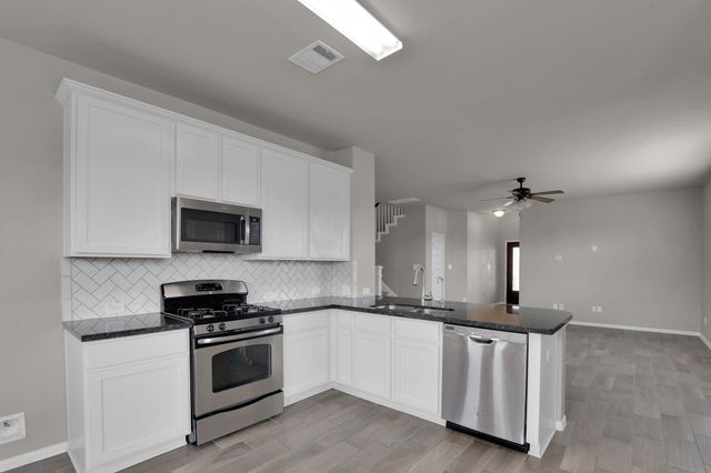 430 Walnut Branch Drive, Baytown, TX 77523