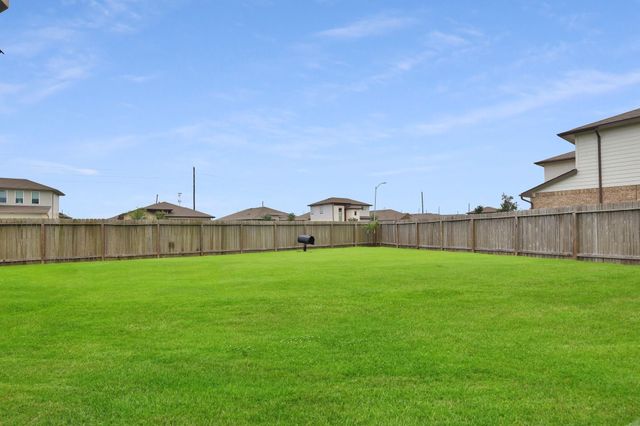 430 Walnut Branch Drive, Baytown, TX 77523