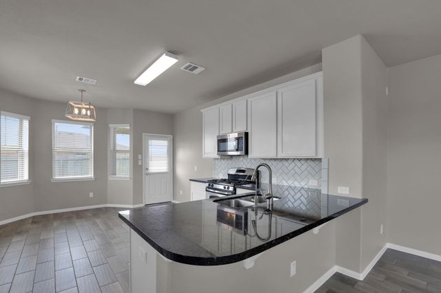 430 Walnut Branch Drive, Baytown, TX 77523