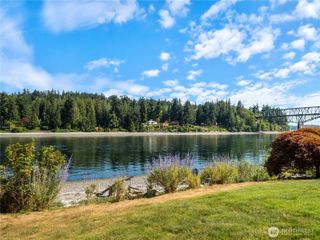6341 NE Balzow Road, Suquamish, WA 98392