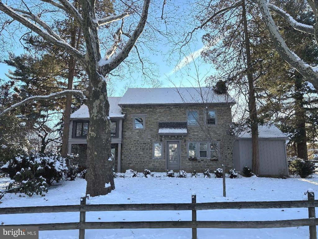 2100 3RD ST, Norristown, PA 19401