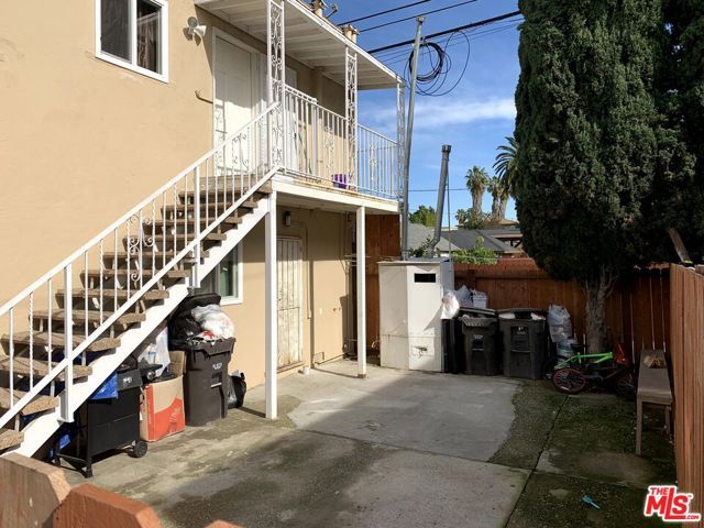 435 W 11th Street, Long Beach, CA 90813