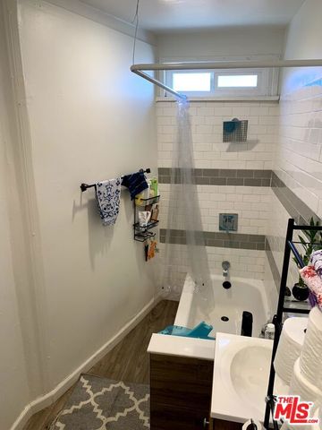 435 W 11th Street, Long Beach, CA 90813