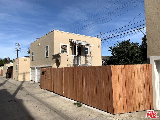 435 W 11th Street, Long Beach, CA 90813