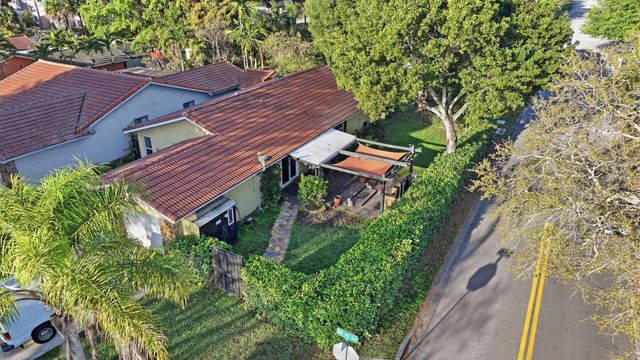 1592 NW 93rd Terrace, Coral Springs, FL 33071
