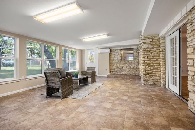 9504 Flintrock CIR, Austin, TX 78737