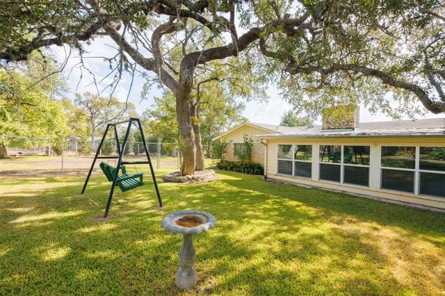 9504 Flintrock CIR, Austin, TX 78737