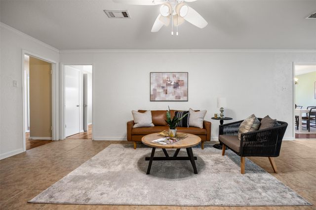 9504 Flintrock CIR, Austin, TX 78737