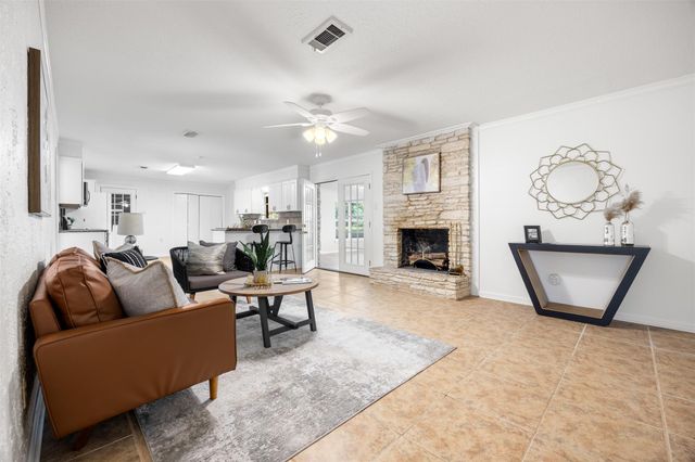 9504 Flintrock CIR, Austin, TX 78737