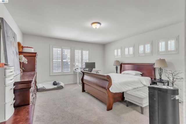5164 Judsonville Dr, Antioch, CA 94531