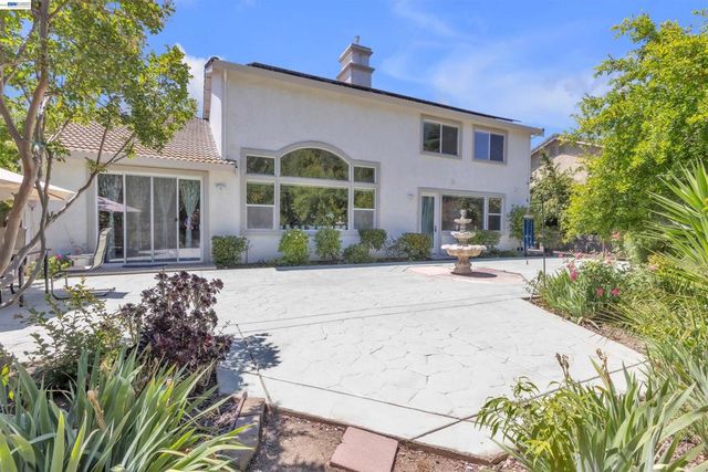 5164 Judsonville Dr, Antioch, CA 94531