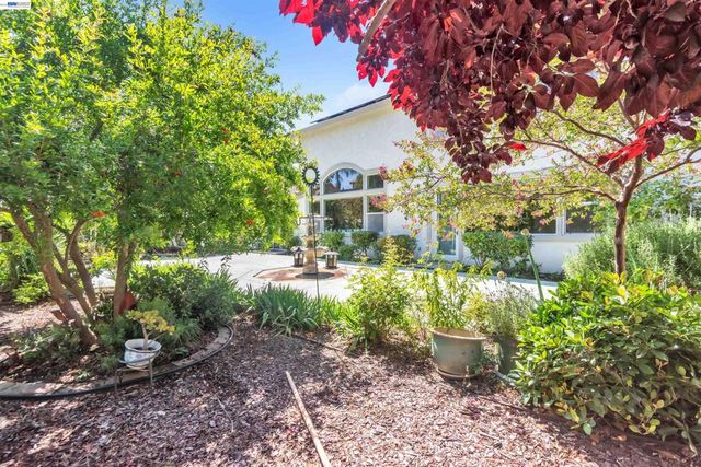 5164 Judsonville Dr, Antioch, CA 94531