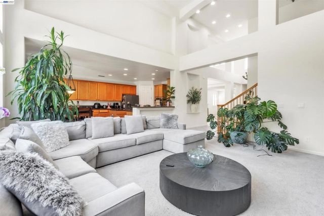 5164 Judsonville Dr, Antioch, CA 94531