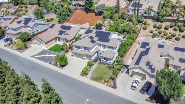 5164 Judsonville Dr, Antioch, CA 94531