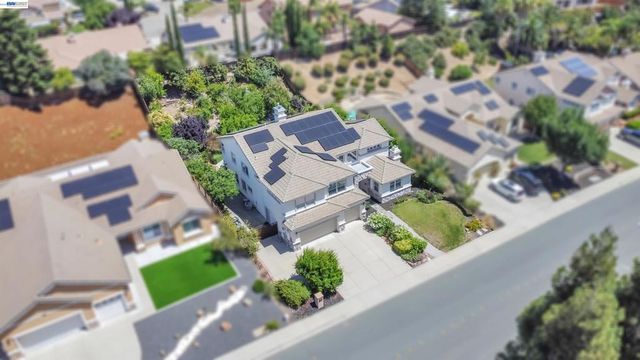 5164 Judsonville Dr, Antioch, CA 94531