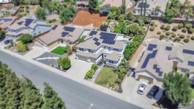 5164 Judsonville Dr, Antioch, CA 94531