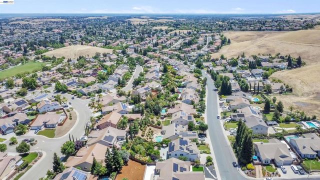 5164 Judsonville Dr, Antioch, CA 94531