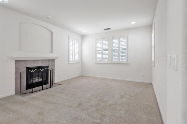 5164 Judsonville Dr, Antioch, CA 94531