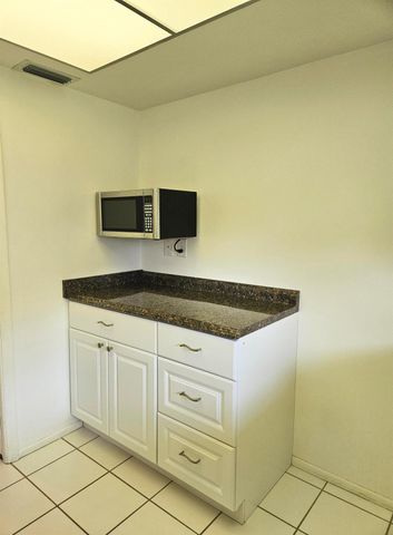 2581 Dudley Drive W A, West Palm Beach, FL 33415