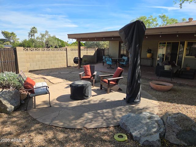 9060 N ARROYA VISTA Drive, Phoenix, AZ 85028