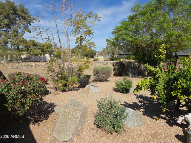 9060 N ARROYA VISTA Drive, Phoenix, AZ 85028