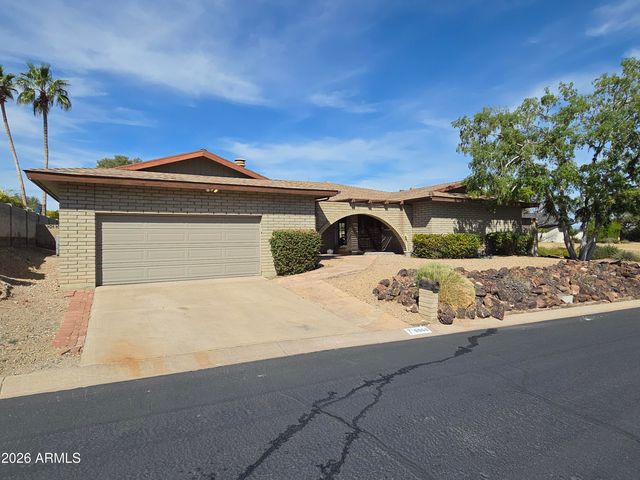 9060 N ARROYA VISTA Drive, Phoenix, AZ 85028