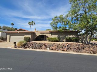 9060 N ARROYA VISTA Drive, Phoenix, AZ 85028